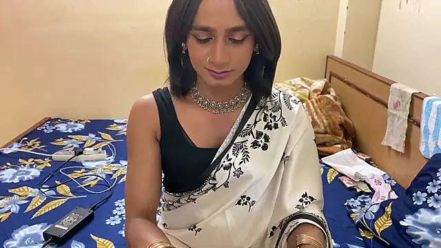 LuvLayla online show from January 13, 2026, 7:19 pm