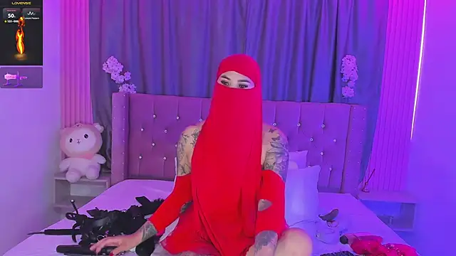 Nayla-Mouna online show from June 30, 2026, 7:48 pm