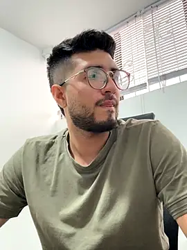 Snapshot of bryXonStorm chatting on September 8, 2025, 9:36 pm bryXonStorm online show from September 8, 2025, 9:36 pm