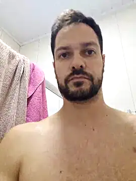 dancaEstrip online show from November 17, 2025, 8:47 pm