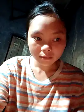 omiu-baby online show from October 5, 2025, 10:29 pm