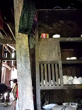 omiu-baby online show from April 11, 2026, 1:32 am