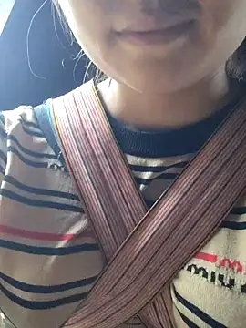 Snapshot of omiu-baby chatting on July 16, 2026, 1:33 am omiu-baby online show from July 16, 2026, 1:33 am