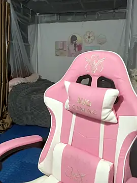 SarahBeii online show from October 10, 2025, 3:38 am