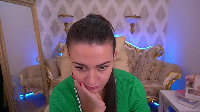 KarinaClover online show from September 10, 2025, 12:38 pm