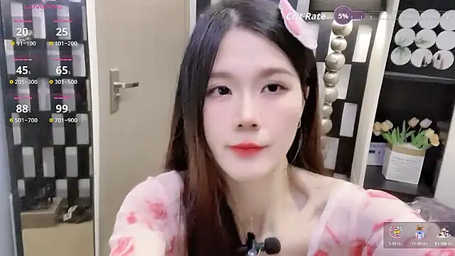 Yueyue-MM online show from January 13, 2026, 2:50 am