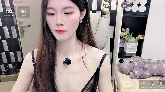 Yueyue-MM online show from April 22, 2026, 2:58 am