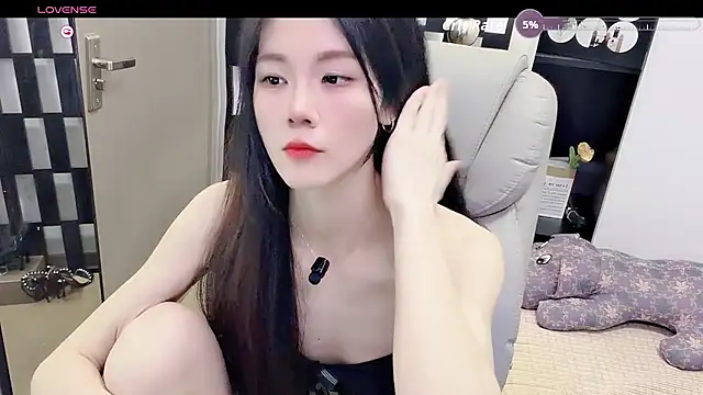 Yueyue-MM online show from July 7, 2026, 3:09 am