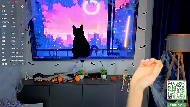 ElfredaTupy online show from November 13, 2025, 7:13 pm