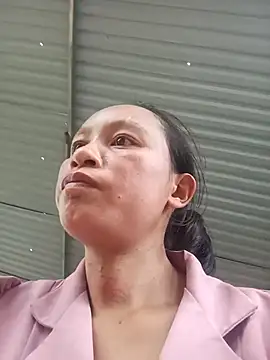 simi-lucy online show from September 26, 2025, 3:54 am