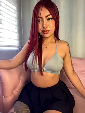 Laila Pink online show from November 14, 2025, 7:34 pm