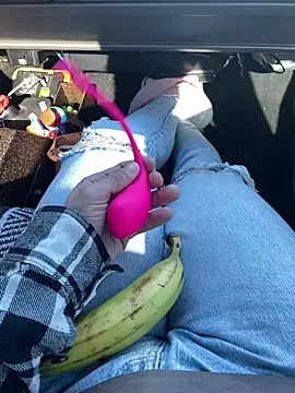 d3luluxx online show from October 5, 2025, 9:45 pm