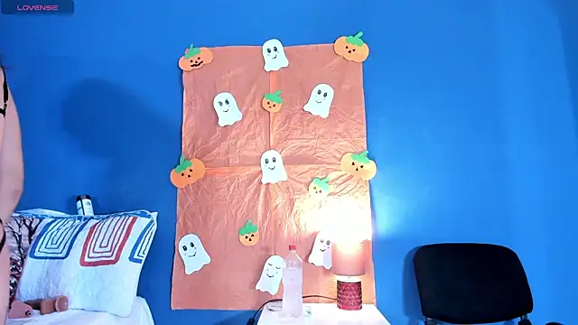 Grettel w online show from November 4, 2025, 7:24 pm