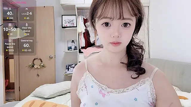 Snapshot of DDDDDoremi chatting on September 23, 2025, 2:03 am DDDDDoremi online show from September 23, 2025, 2:03 am