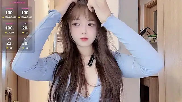 Snapshot of DDDDDoremi chatting on October 23, 2025, 2:33 am DDDDDoremi online show from October 23, 2025, 2:33 am