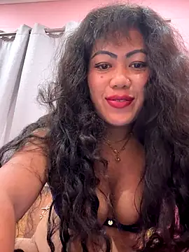 Snapshot of Lindarossyta chatting on November 1, 2025, 7:38 pm Lindarossyta online show from November 1, 2025, 7:38 pm