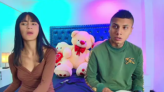 Damian and roxanne online show from October 17, 2025, 12:41 pm