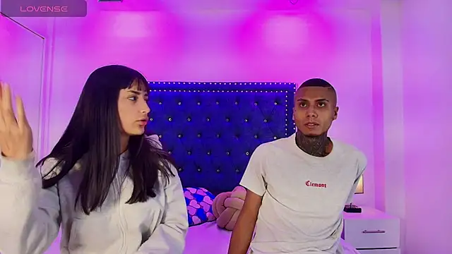 Damian and roxanne online show from April 25, 2026, 12:41 pm