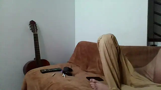 Snapshot of Alejandro92_cali chatting on June 6, 2026, 3:00 am Alejandro92 cali online show from June 6, 2026, 3:00 am