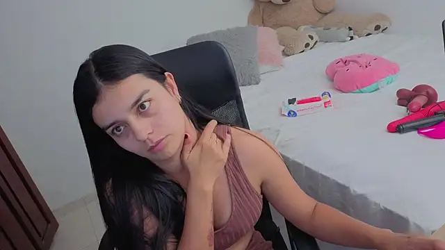 valerihouse online show from March 31, 2026, 1:07 am