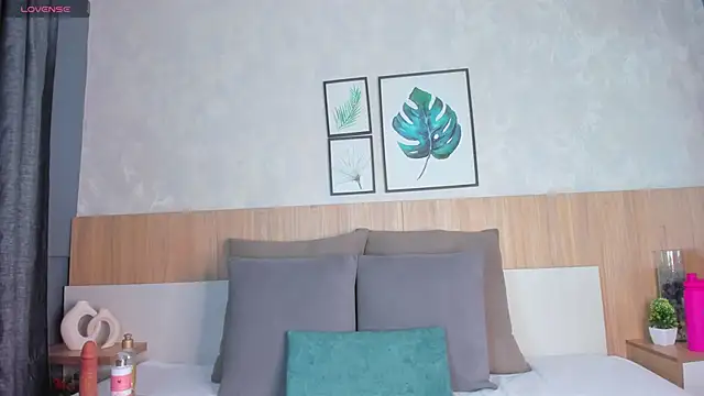 mia gate online show from September 30, 2025, 12:10 pm