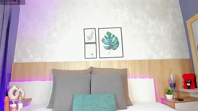 mia gate online show from October 1, 2025, 12:22 pm