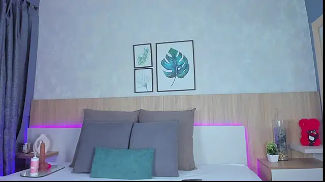 mia gate online show from November 7, 2025, 11:32 am