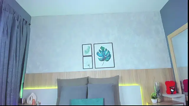 mia gate online show from November 13, 2025, 11:31 am