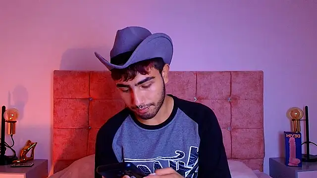 Ares Alpha online show from October 28, 2025, 6:54 pm