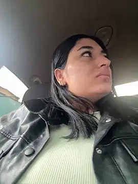 Scarlett 12 online show from October 16, 2025, 11:44 am