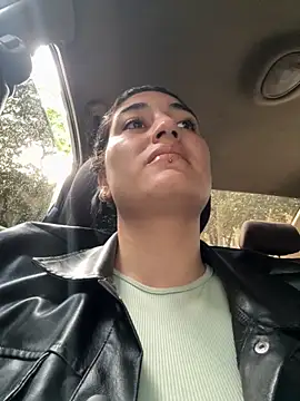 Scarlett 12 online show from October 18, 2025, 11:55 am