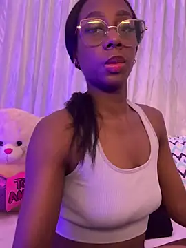 AmyRoss 1 online show from September 11, 2025, 3:56 pm