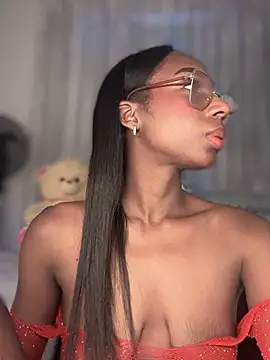 AmyRoss 1 online show from October 20, 2025, 6:41 pm