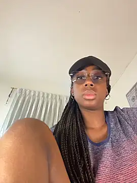 AmyRoss 1 online show from April 22, 2026, 1:12 pm