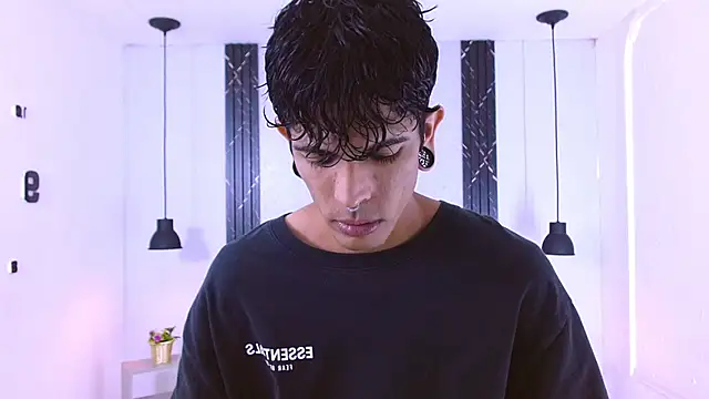 Franvill Trato online show from March 4, 2026, 7:42 pm