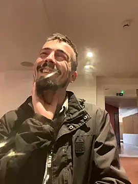 jaycoy22 online show from November 28, 2025, 10:01 pm