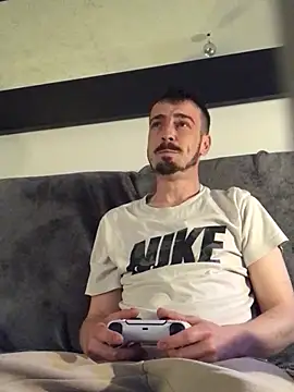 jaycoy22 online show from April 4, 2026, 9:23 pm