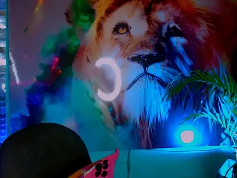 Cristal Gem1 online show from September 22, 2025, 5:31 am