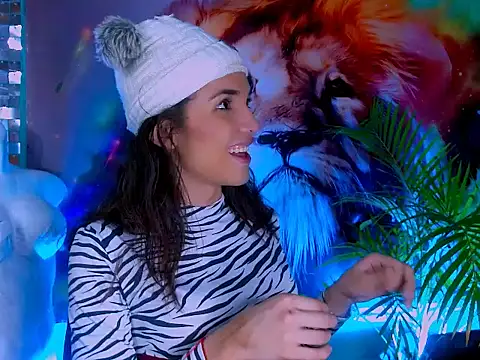 Cristal Gem1 online show from September 28, 2025, 12:05 am