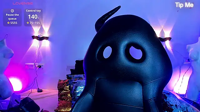 Cristal Gem1 online show from March 6, 2026, 1:02 am