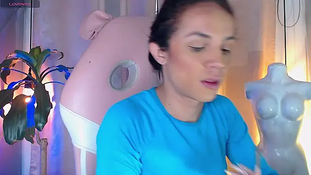 Snapshot of Cristal_Gem1 chatting on April 29, 2026, 11:47 am Cristal Gem1 online show from April 29, 2026, 11:47 am