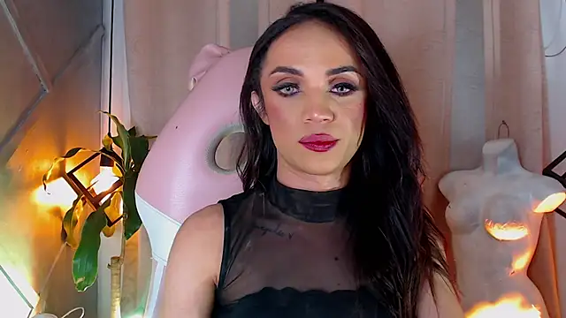 Snapshot of Cristal_Gem1 chatting on May 5, 2026, 12:07 am Cristal Gem1 online show from May 5, 2026, 12:07 am