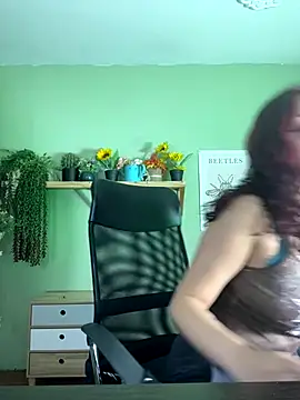 Alejandra-Torres online show from September 13, 2025, 1:55 pm