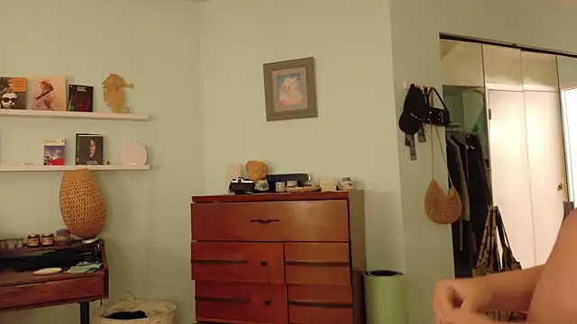 sicklitgirl online show from October 15, 2025, 3:23 pm