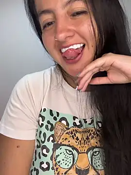 salo-rousee online show from April 28, 2026, 4:28 am