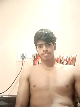 monster 33 online show from December 2, 2025, 4:18 am