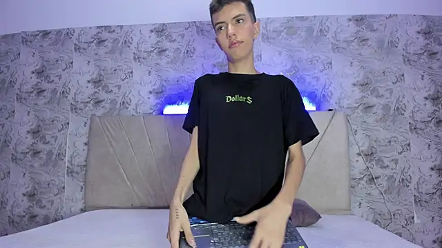 dylan 202520  online show from September 27, 2025, 11:48 am