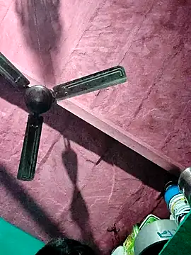 Pooja750 online show from October 13, 2025, 9:59 pm