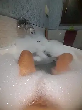 gigilola84 online show from December 1, 2025, 5:18 pm