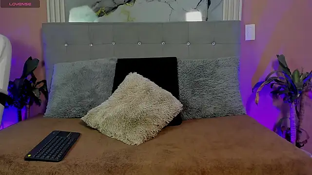  online show from April 10, 2026, 12:10 pm